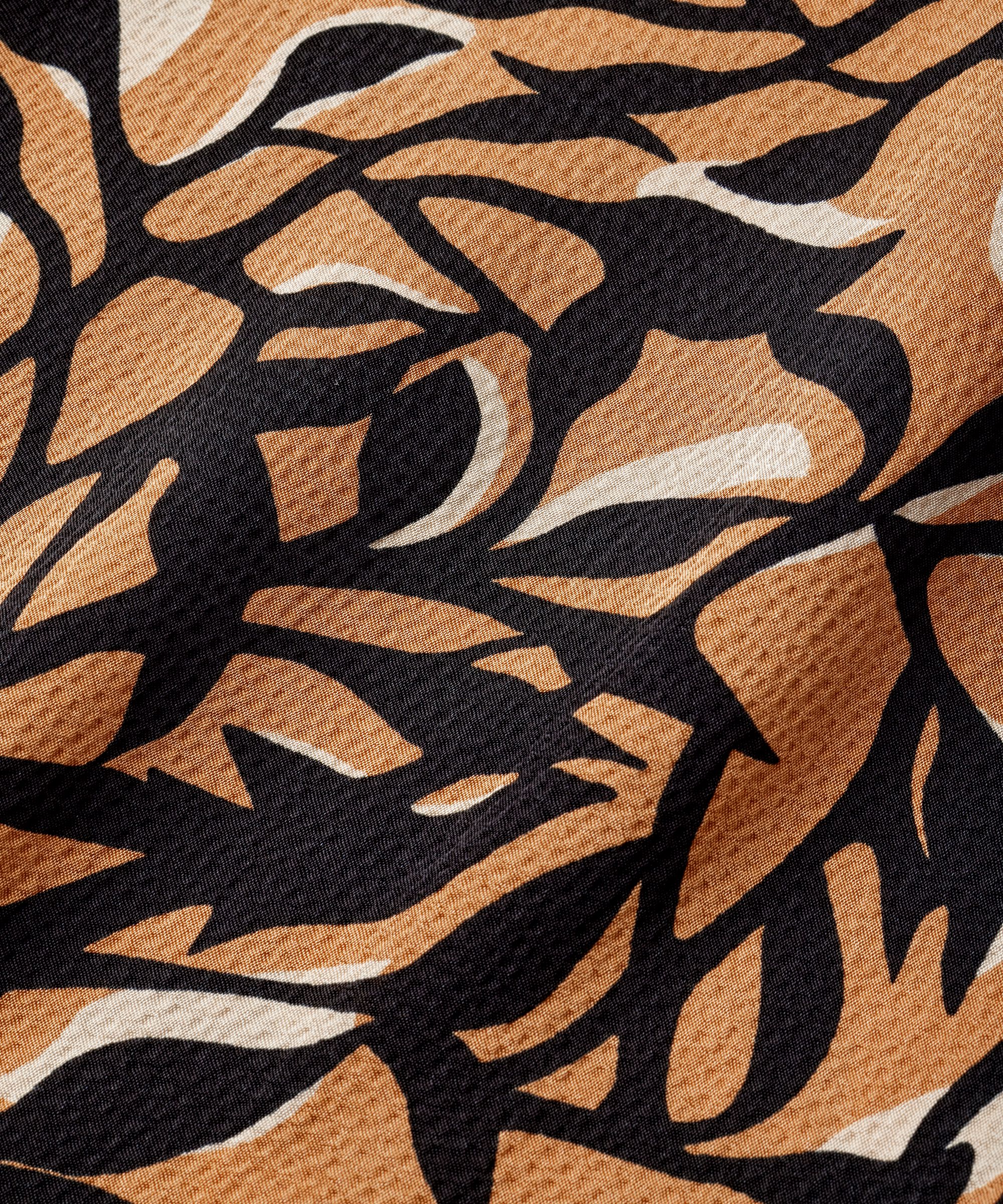 Gagpura Tunic, Bisquit