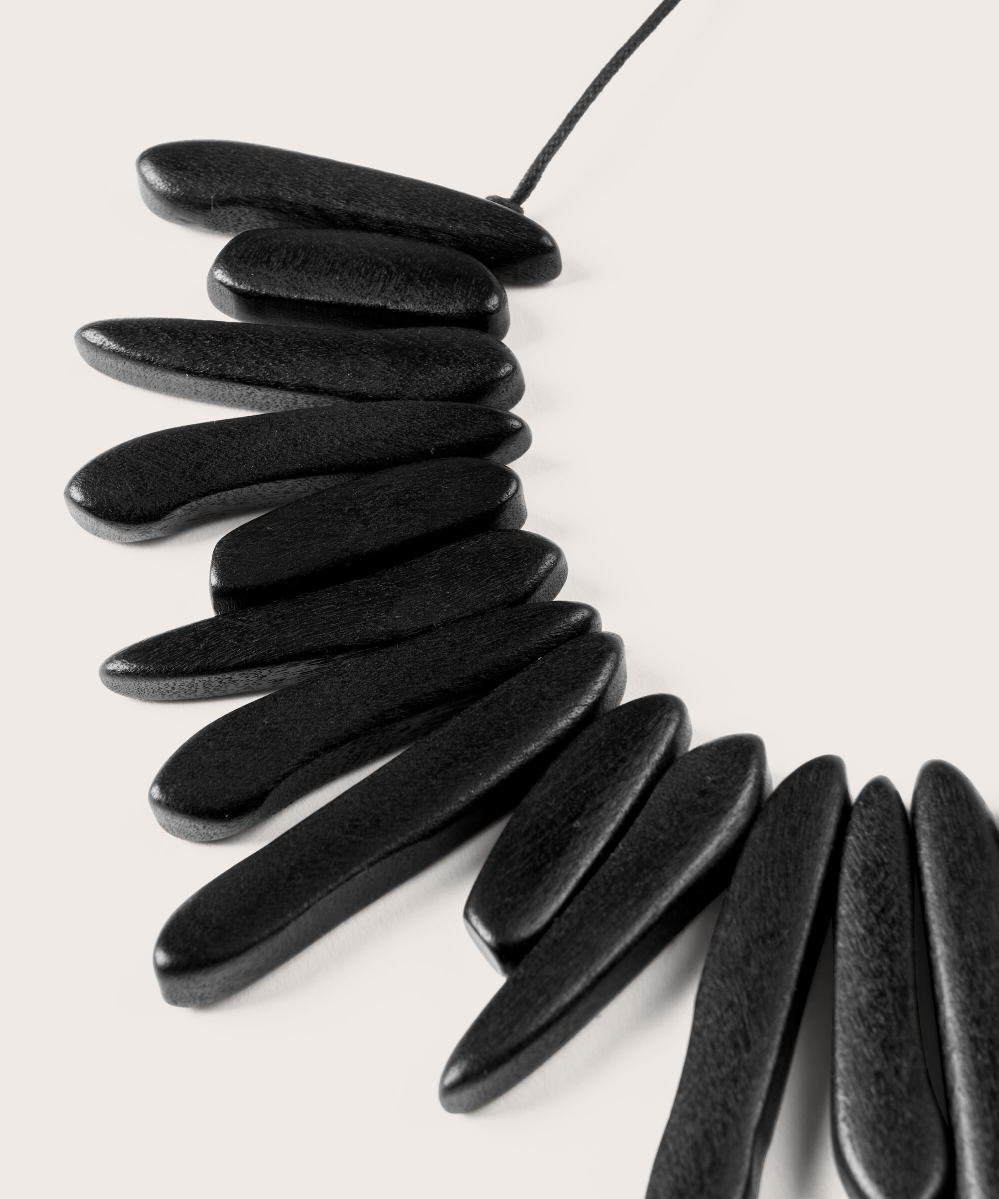 Rykka Necklace, Black