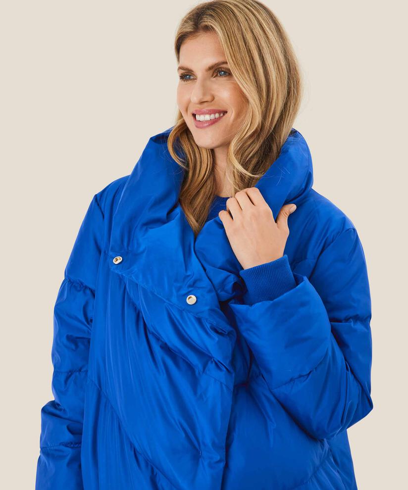 Tulla Down Coat, Surf the web