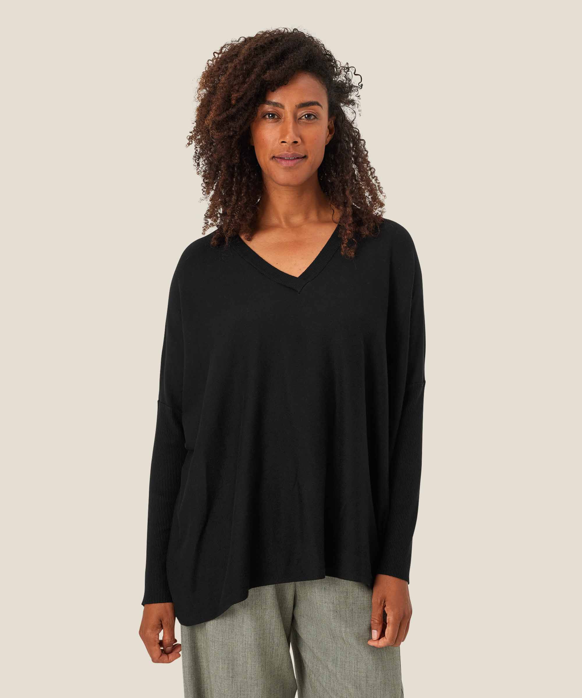Fronia Jumper, Black