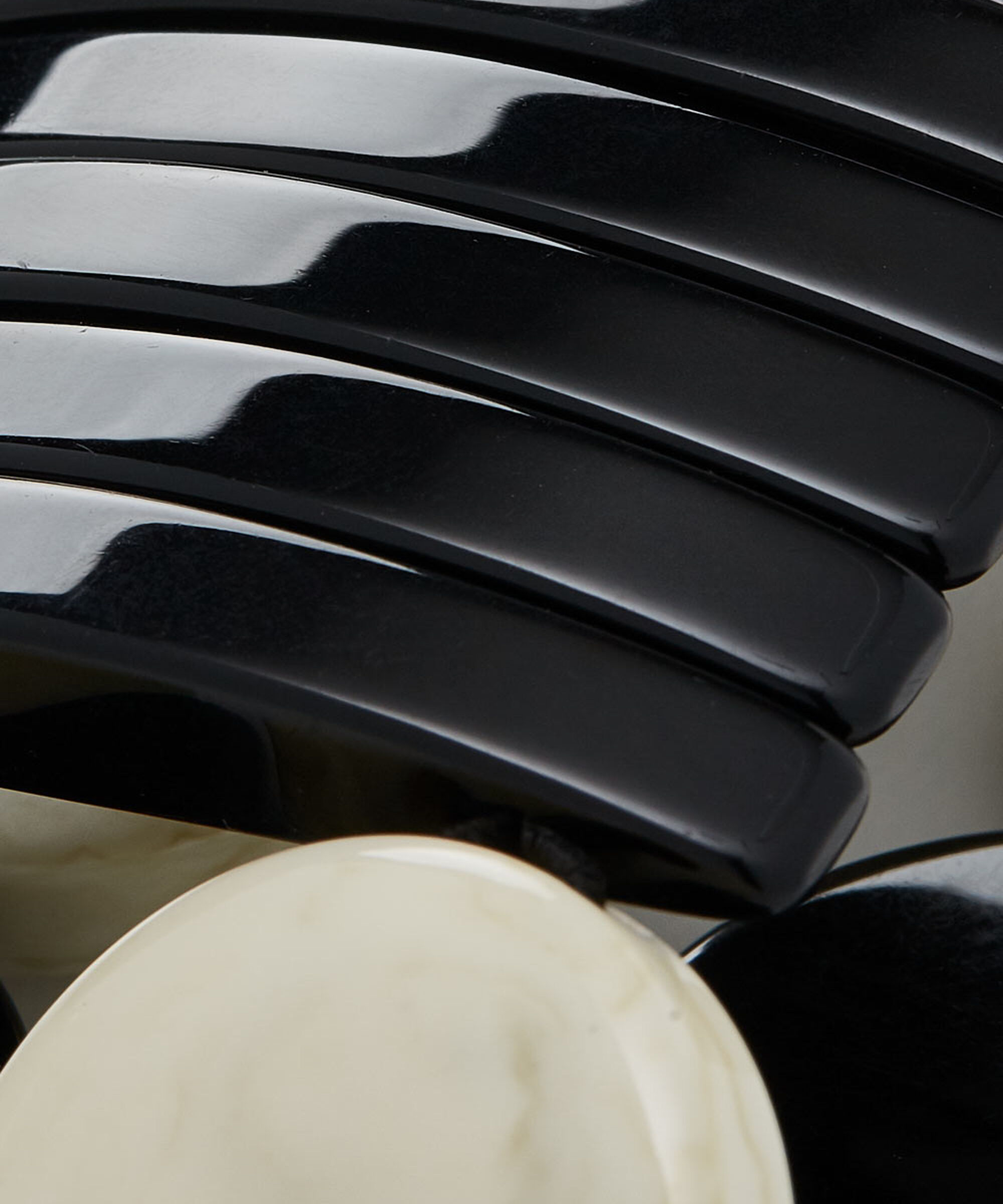 RAELLE BRACELET, Black