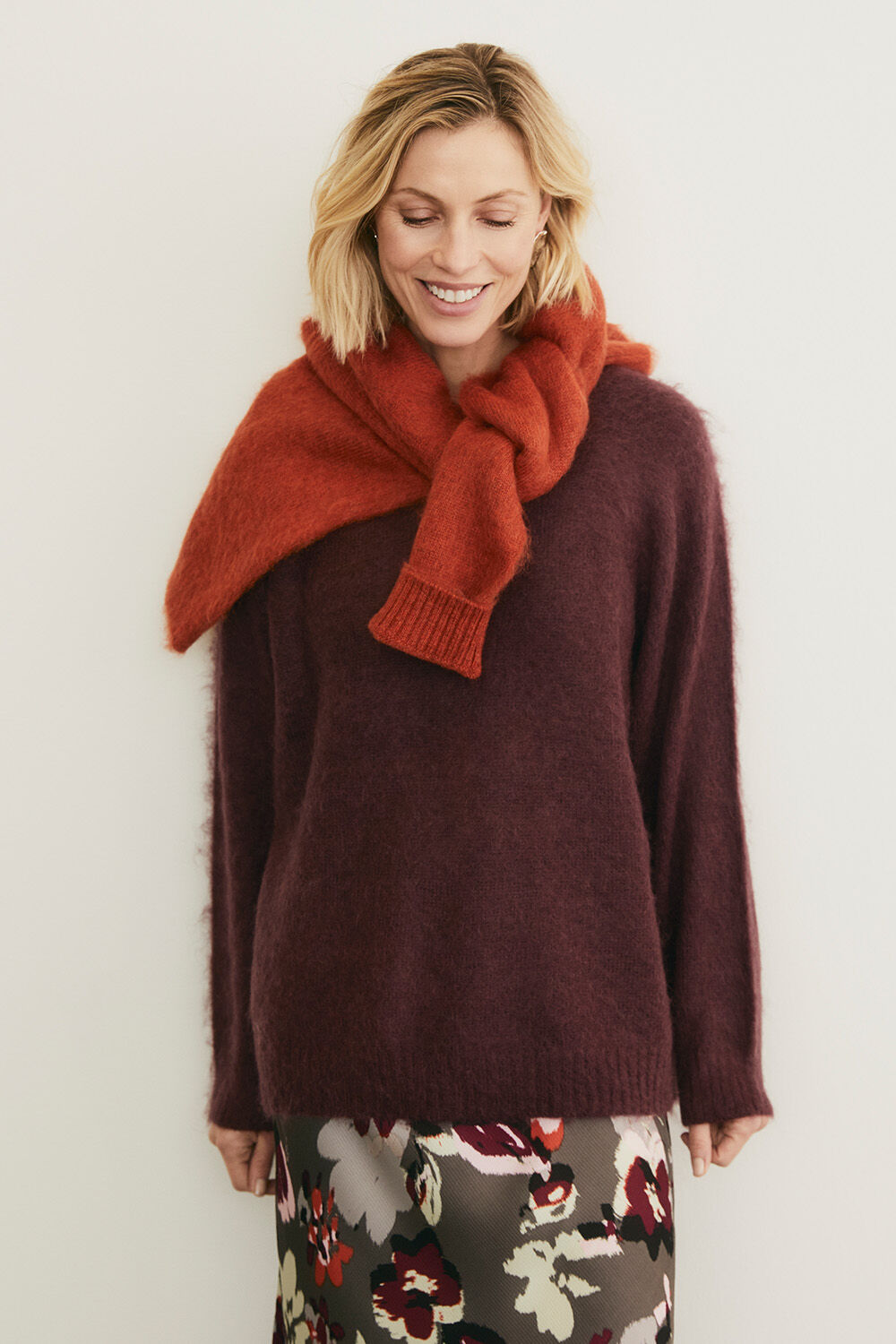 Firdis Wool Jumper - Fig, Reynira Earrings - Silver, Solviera skirt - Fig, Firdis Wool Jumper - Rooibos tea