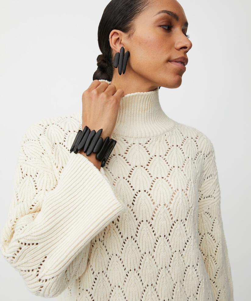 Ryvia Earrings, Black