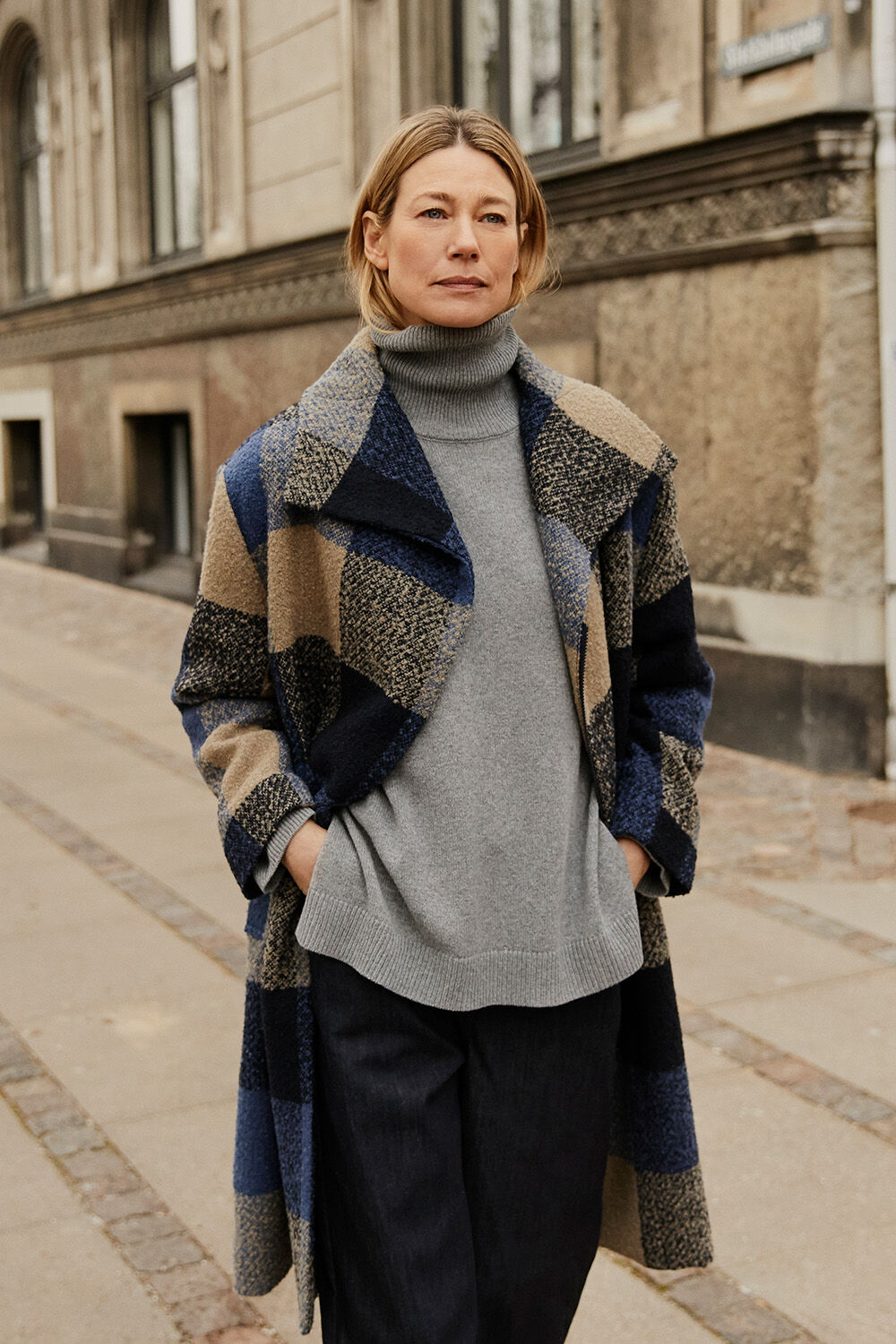 Tasoula Coat - Navy Blazer, Faricka Jumper - M. Grey mel., Passang Denim Trousers - Dark Denim