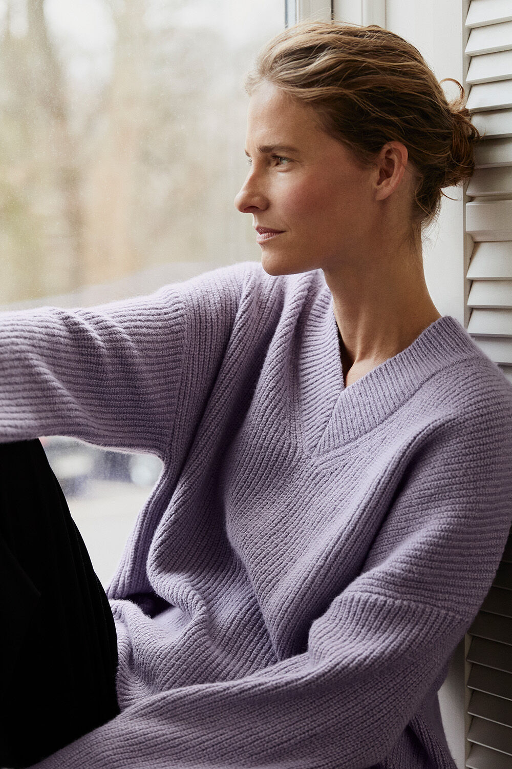 Fayima Jumper - Wisteria, Palvessa Denim Trousers - Dark Denim