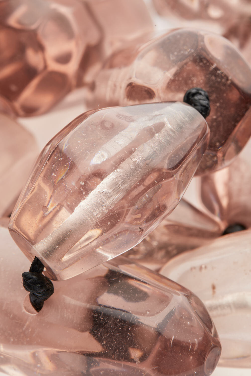 ROSE NECKLACE, Winetasting