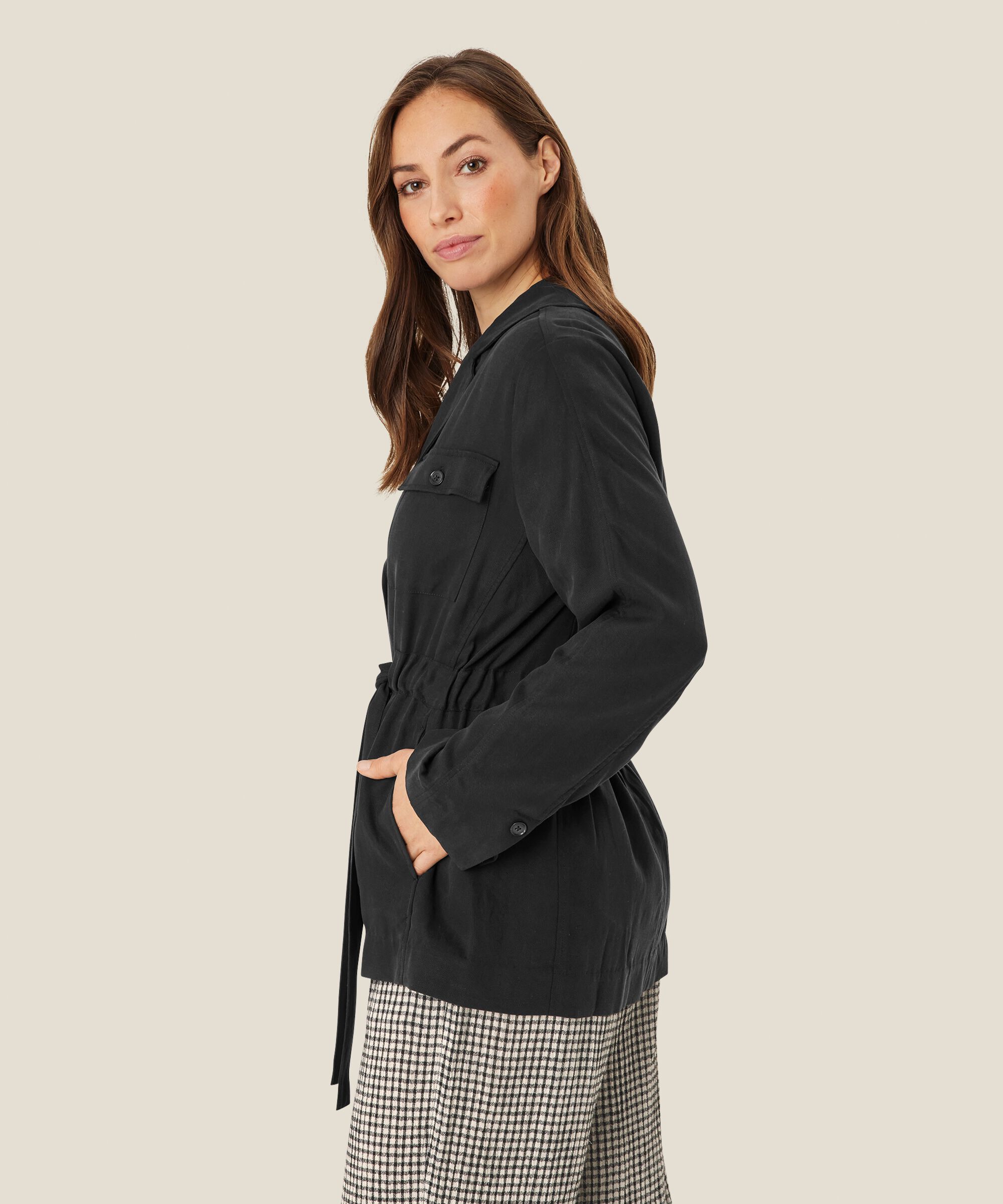 Julietna Jacket, Black