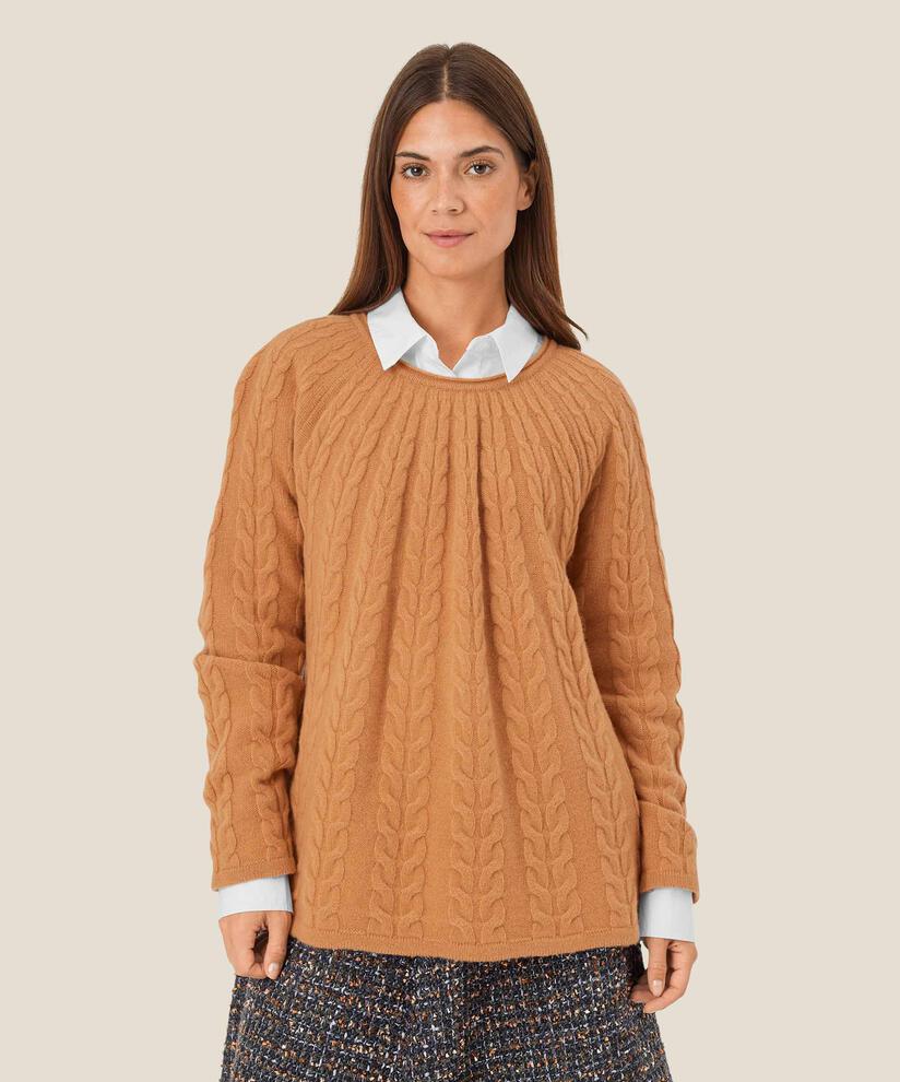 Faylah Jumper, Bisquit