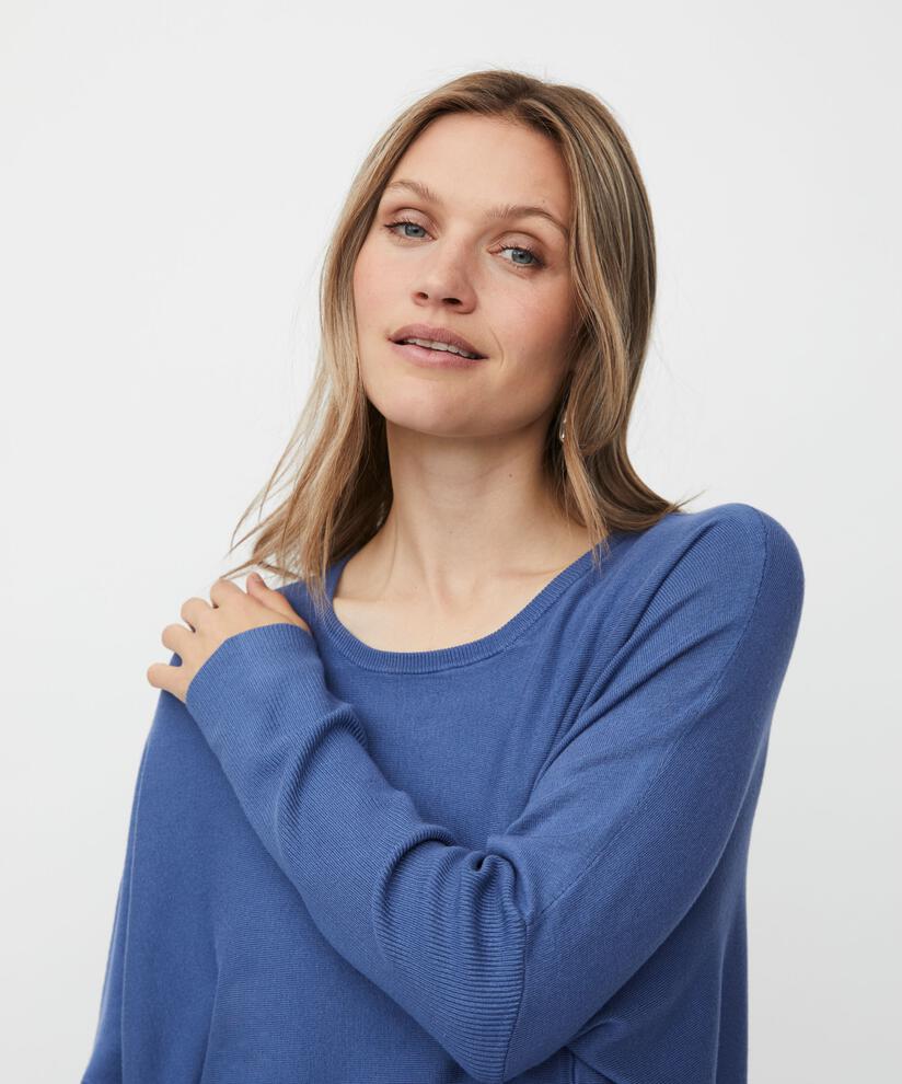 Fanasi Jumper, Bijou Blue