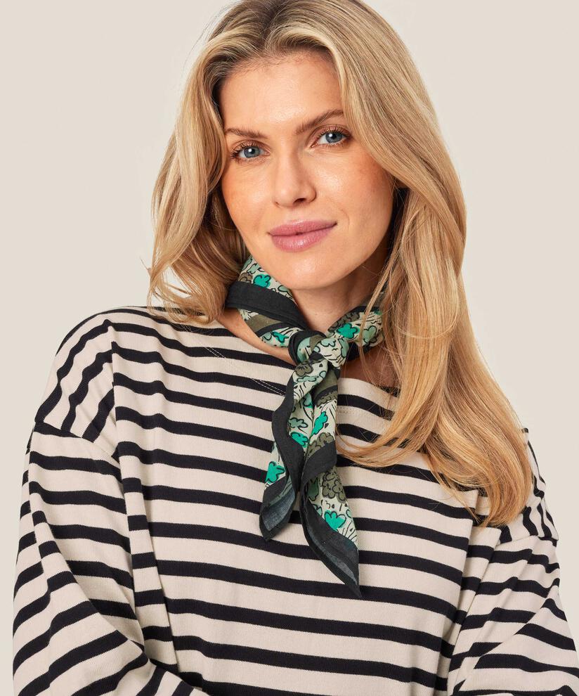 Alondro Scarf, D. Lichen Green