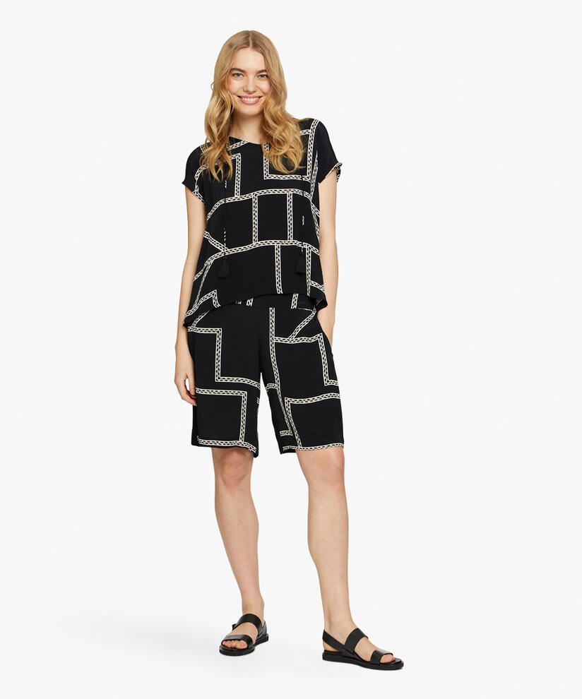 PINJA SHORTS, Black