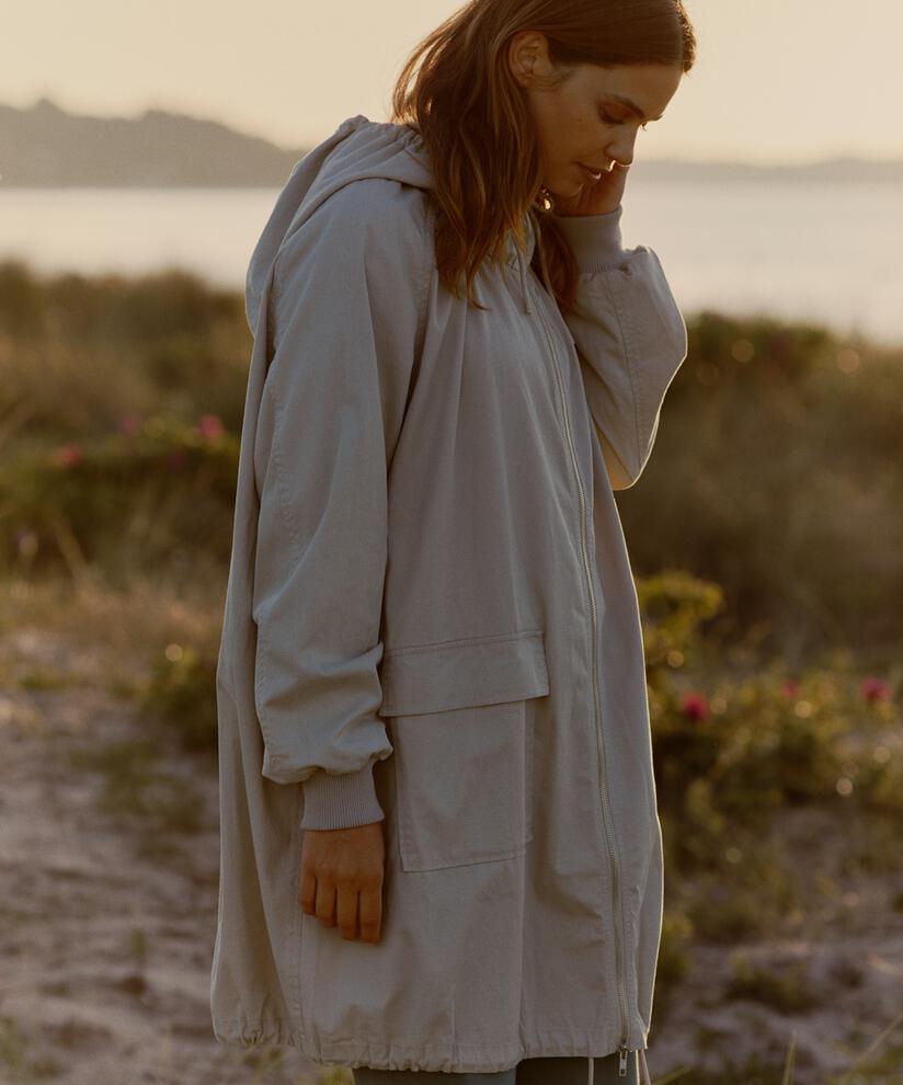 Tima Coat, Silver Cloud