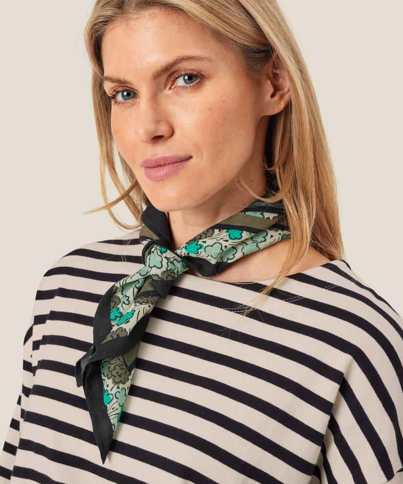 Alondro Scarf, D. Lichen Green