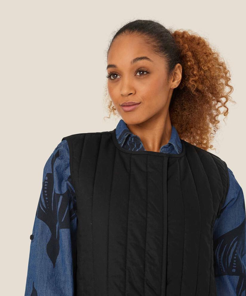 Tegan Gilet, Black