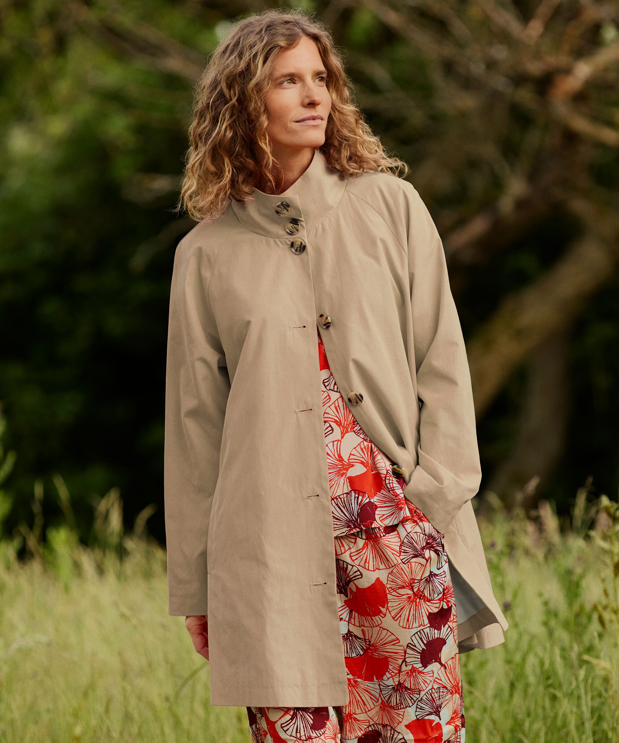 Teresa Coat, Safari