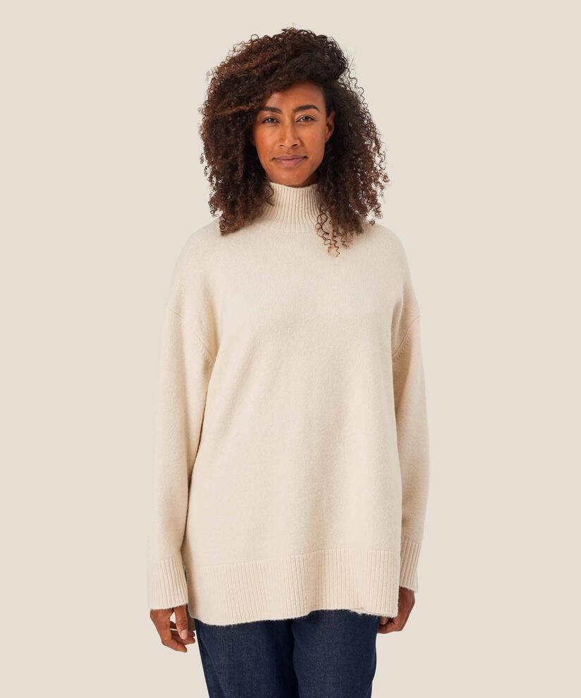 Gaustina Jumper, Whitecap