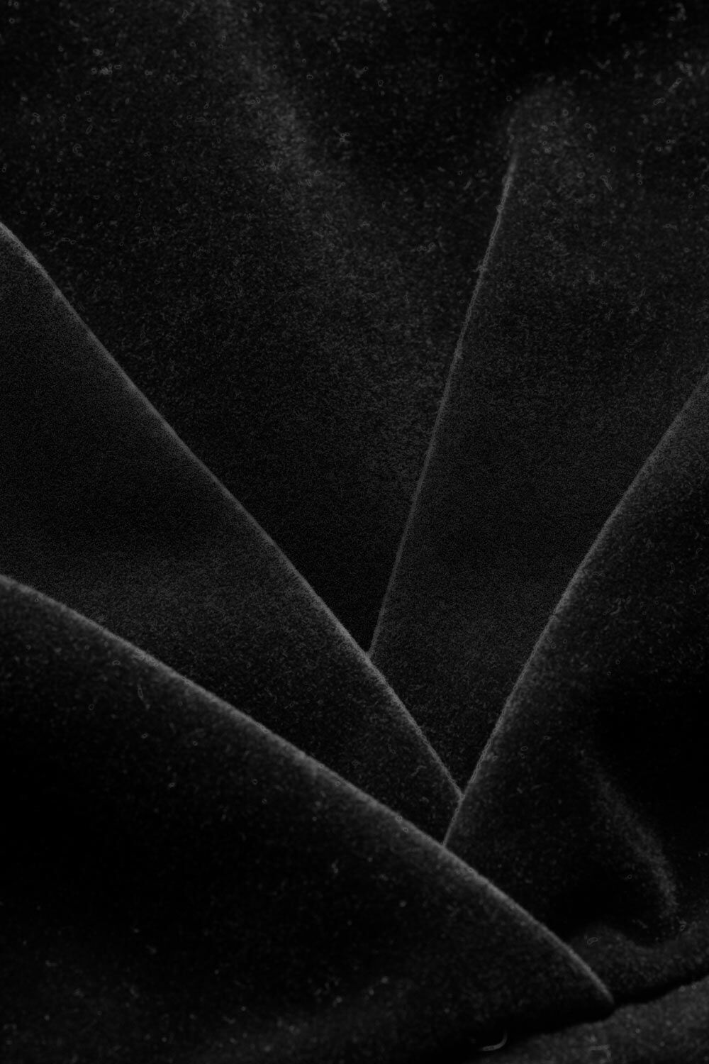 ROSELYNN VELOUR CLUTCH, Black