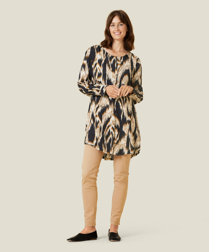 GLENVANA TUNIC, Monk's Robe